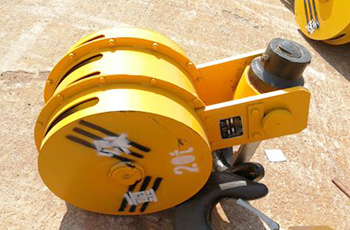 Overhead crane hook block